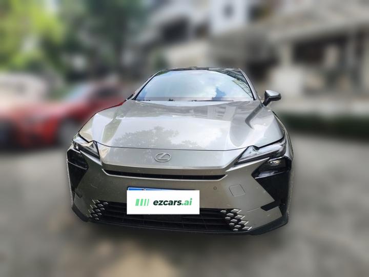 ES 2026 300h photo 2