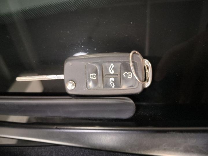 2016 380TSI Exclusive 7-Seater photo 8
