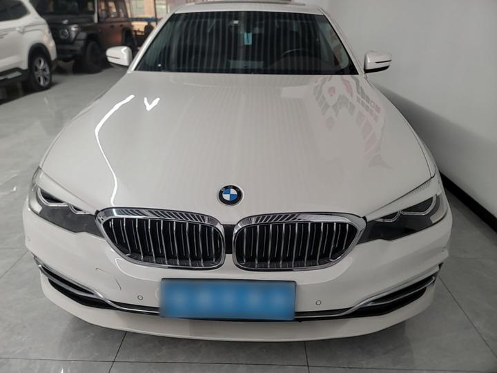 5 Series 2020 525Li Luxury photo 2