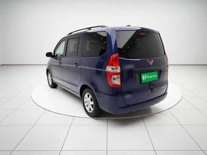 Wuling Hongguang 2014 1.5L Standard photo 4