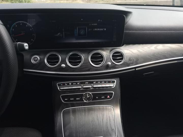 E-Class 2018 Facelift E 300 L Sport Luxury photo 8