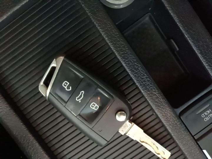 Golf 2018 1.6L AT Comfort photo 8