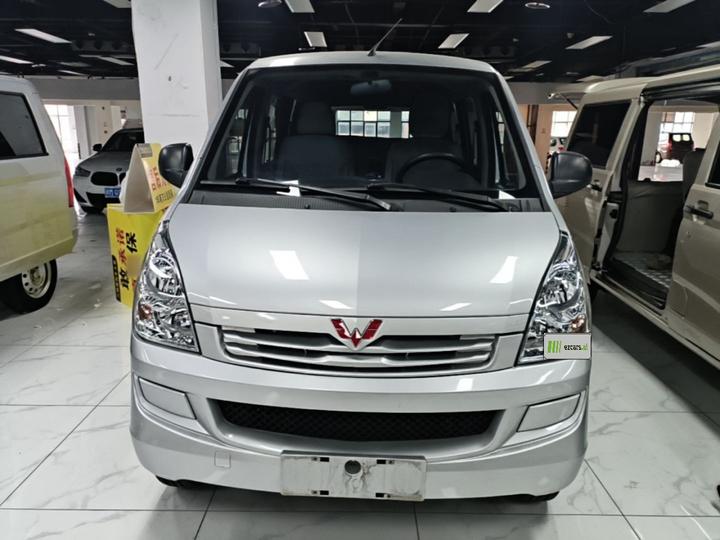 Wuling Rongguang S 2023 1.5L 5/7-Seater photo 2
