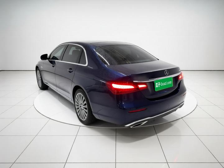 E-Class 2023 E 300 L Luxury photo 4