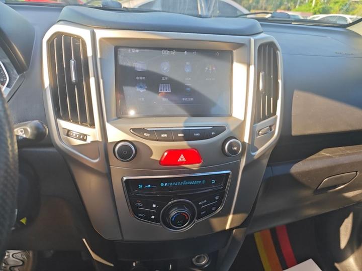 H1 2017 Red Label 1.5L AMT Comfort photo 8