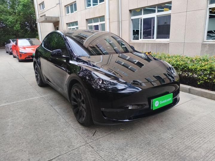 Model Y 2021 Standard Range RWD photo 3