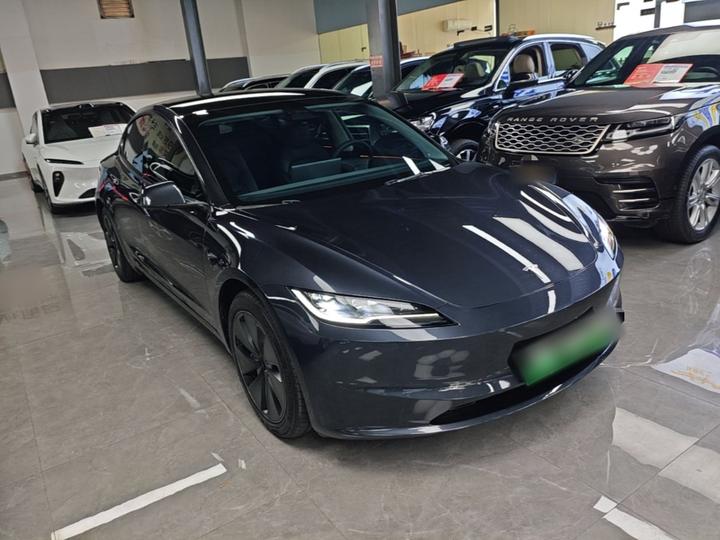 Model 3 2026 RWD photo 3