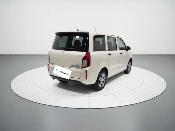 Wuling Hongguang PLUS 2020 1.5L MT Standard 5-Seater photo 6