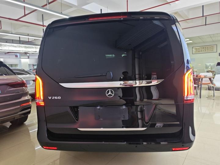 V-Class 2020 V 260 Pilot photo 3