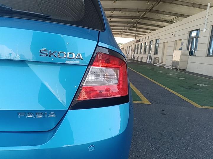 Fabia 2015 1.4L AT photo 7