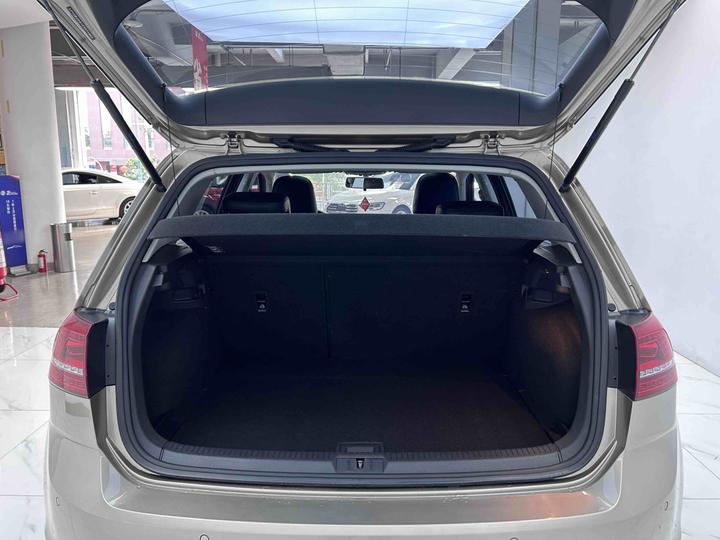 Golf 2014 1.6L AT Comfort photo 8