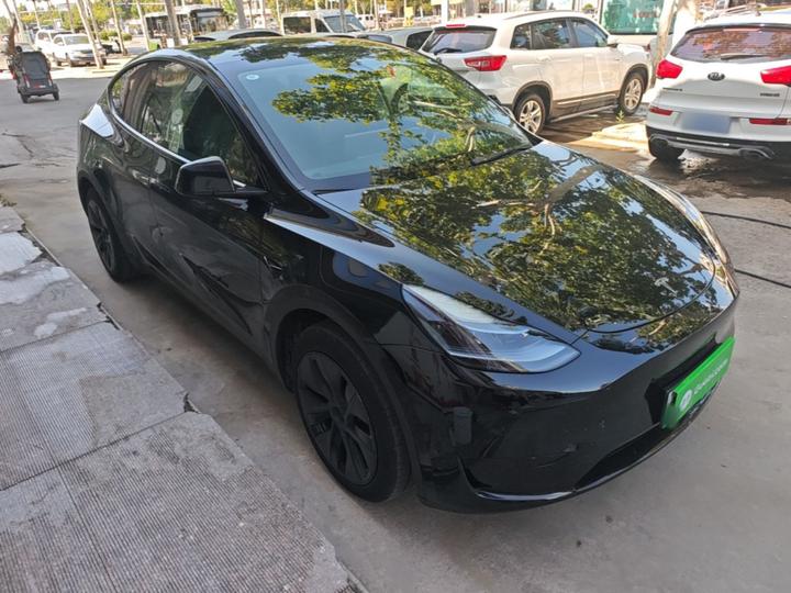 Model Y 2023 RWD photo 3