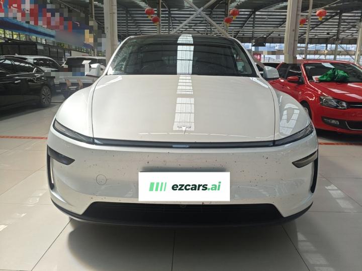 Model Y 2025 RWD photo 2