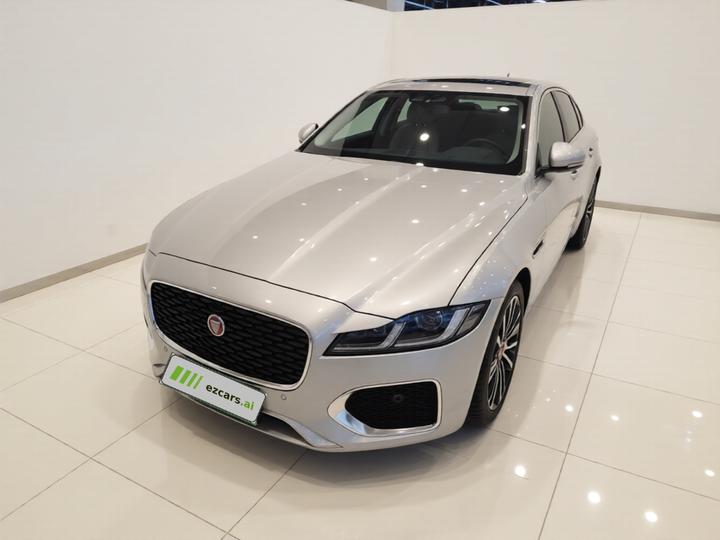 XFL 2024 2.0T P250 RWD Exclusive Luxury