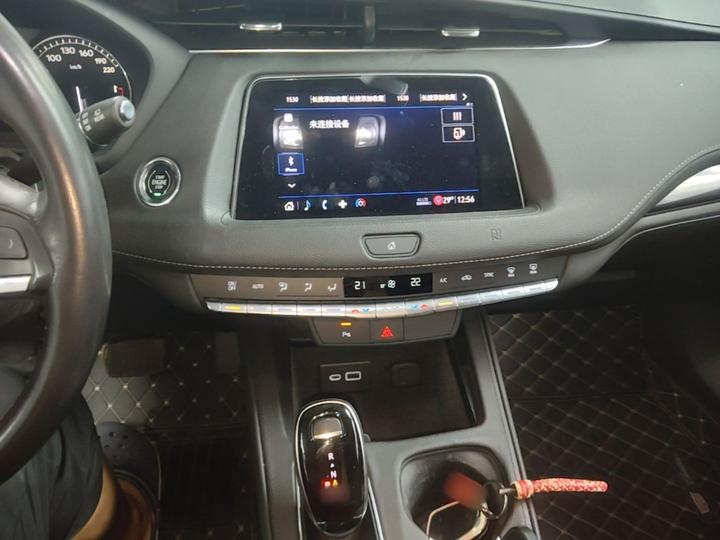 XT4 2020 Facelift 28T RWD Tech photo 5