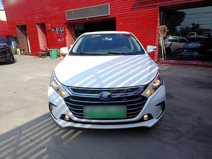 Qin EV 2017 1.5T Premium photo 2