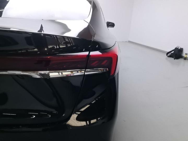 LaCrosse 2023 28T photo 7