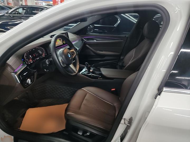 5 Series 2021 Facelift 530Li Leading M Sport Package photo 6