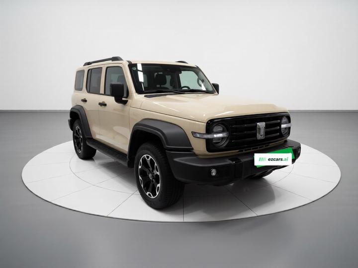 300 EV 2025 Hi4-T 37.1kWh photo 3