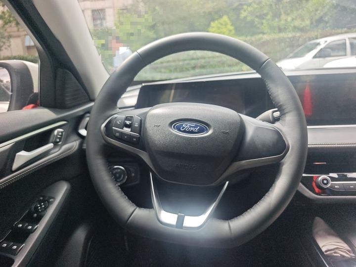 Escort 2021 1.5L AT photo 6