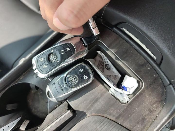 LaCrosse 2018 20T Elite photo 8