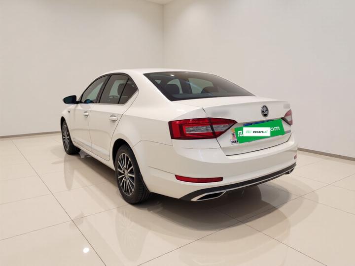Octavia 2019 1.5L AT Luxury photo 4