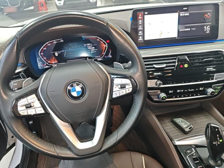5 Series 2023 530Li Leading Luxury photo 5