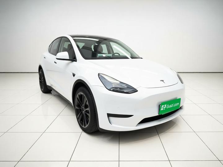 Model Y 2022 Facelift RWD photo 3