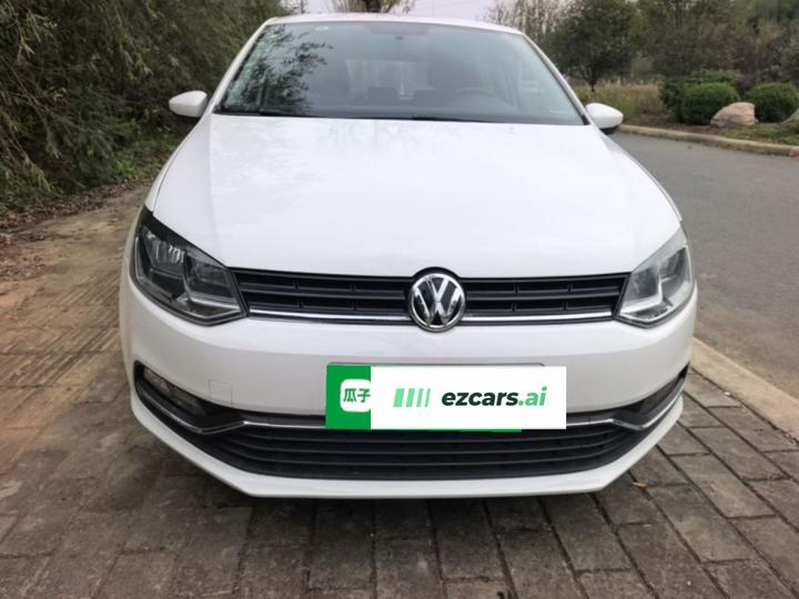 Polo 2016 1.6L AT Comfort photo 2