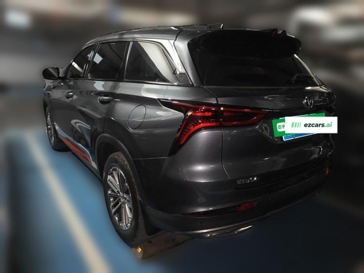 CS75 PLUS 2022 1.5T AT Luxury photo 4