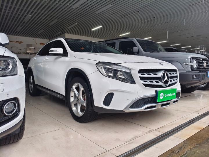 GLA 2018 GLA 200 Dynamic photo 3