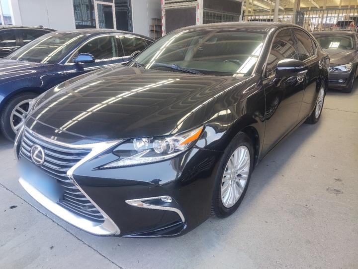ES 2015 200 Elite