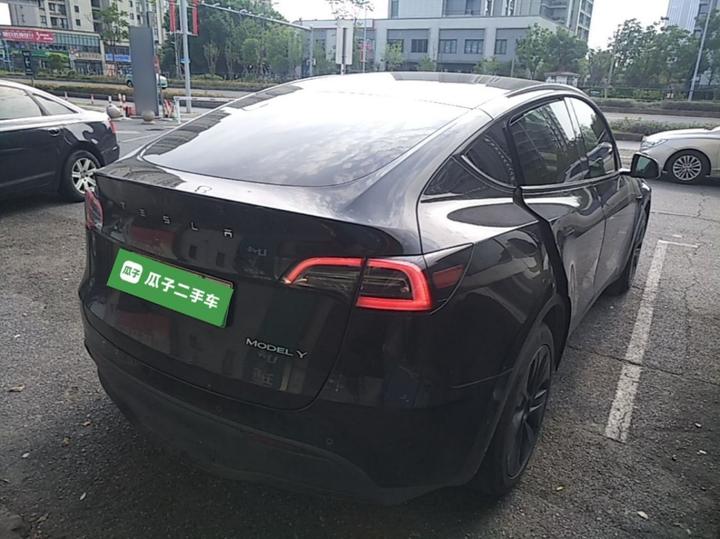Model Y 2023 Long Range AWD photo 4