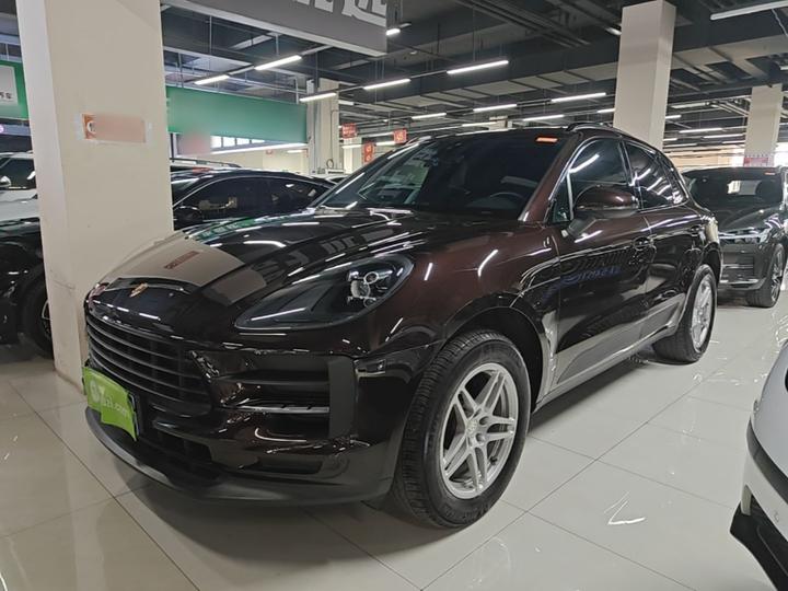2018 Macan 2.0T