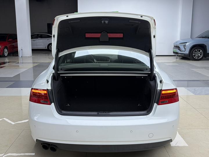 A5 2013 Coupe 40 TFSI photo 8
