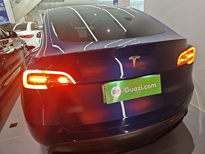 Model Y 2022 RWD photo 5