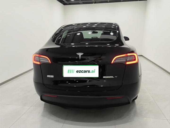 Model Y 2023 RWD photo 5
