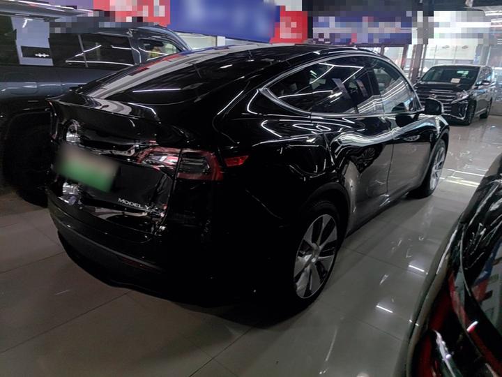 Model Y 2022 Facelift RWD photo 4