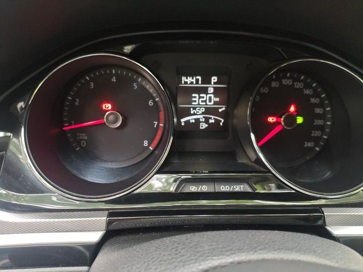 Bora 2016 1.6L AT Comfort photo 4