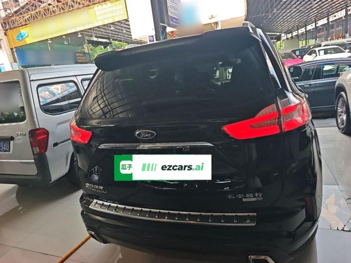 Edge 2020 EcoBoost 245 RWD 7-Seater photo 3