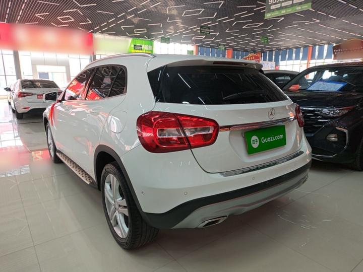 GLA 2016 GLA 200 Dynamic photo 4