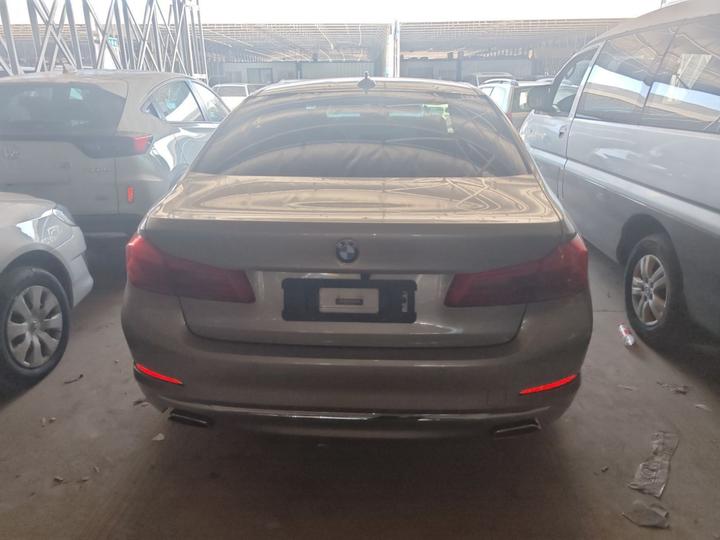 5 Series 2018 Facelift 530Li Leading Luxury photo 4