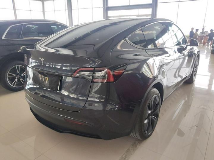 Model Y 2023 RWD photo 6