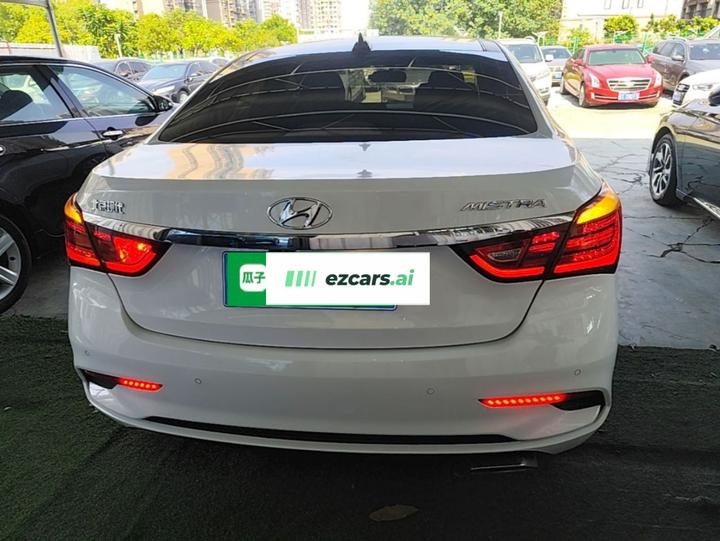 Mistra 2017 1.8L AT Premium DLX China V photo 3