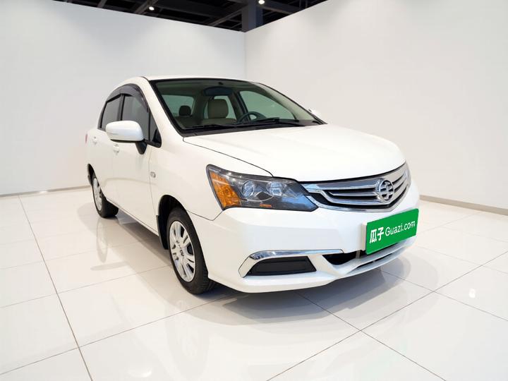 Everus S1 2014 1.3L MT Comfort photo 3
