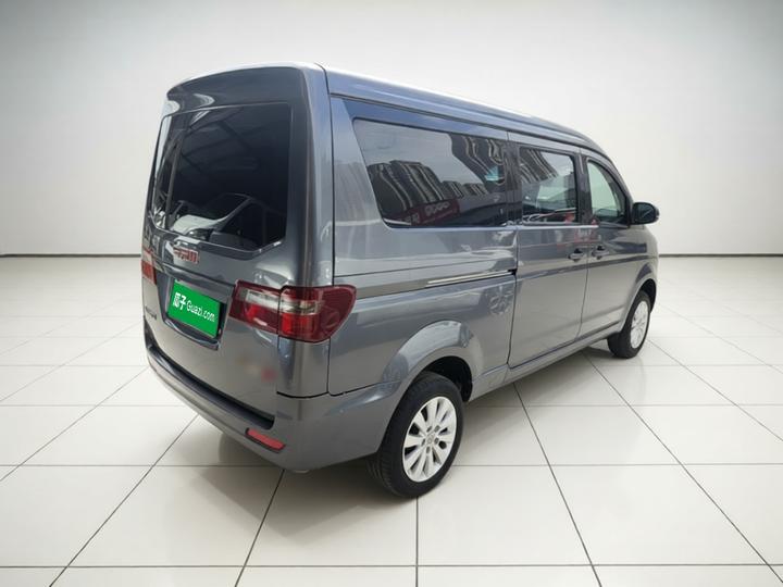 Jinbei Hiace M Classic 2023 1.5L Bus 5/6/7-Seater photo 4