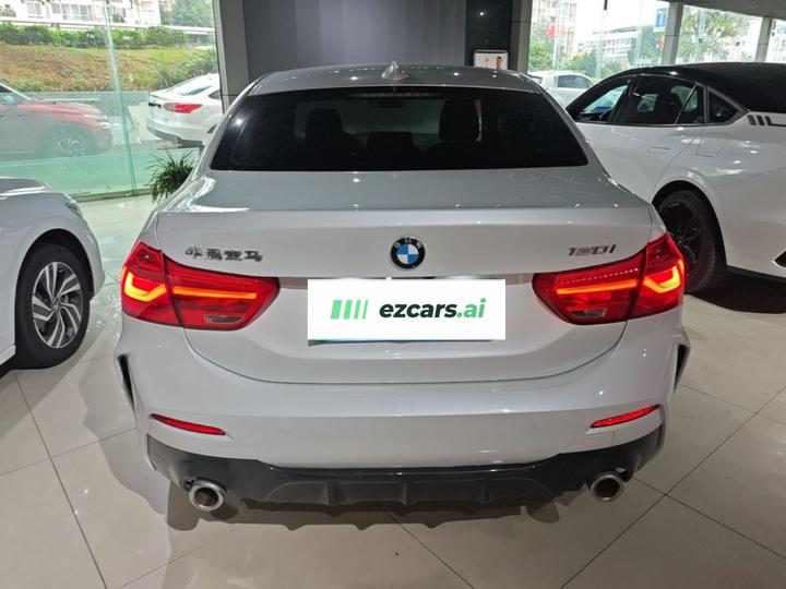 1 Series 2023 120i M Sport photo 5
