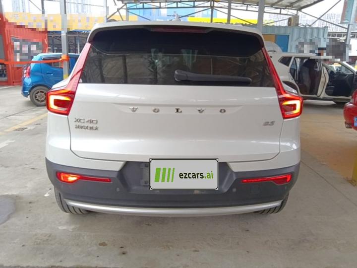 XC40 2023 B3 Luxury photo 3