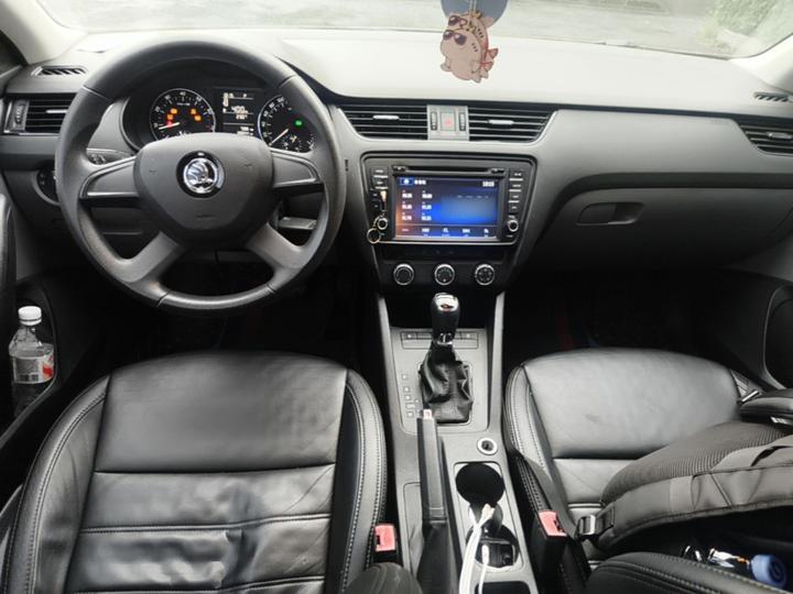 Octavia 2015 1.6L AT photo 5