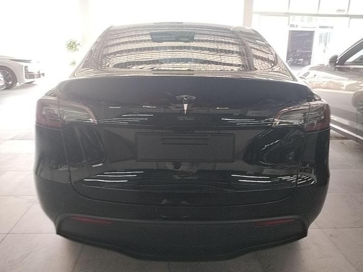 Model Y 2022 Long Range AWD photo 3